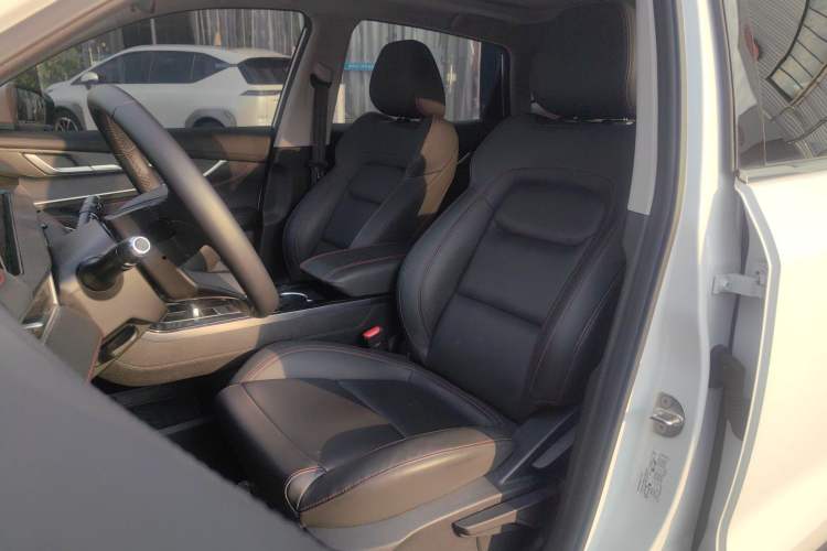 Used EXEED Zhuifeng 2022 Chasing the Waves Edition 1.5T CVT Good Things Peanut Edition Interior 1