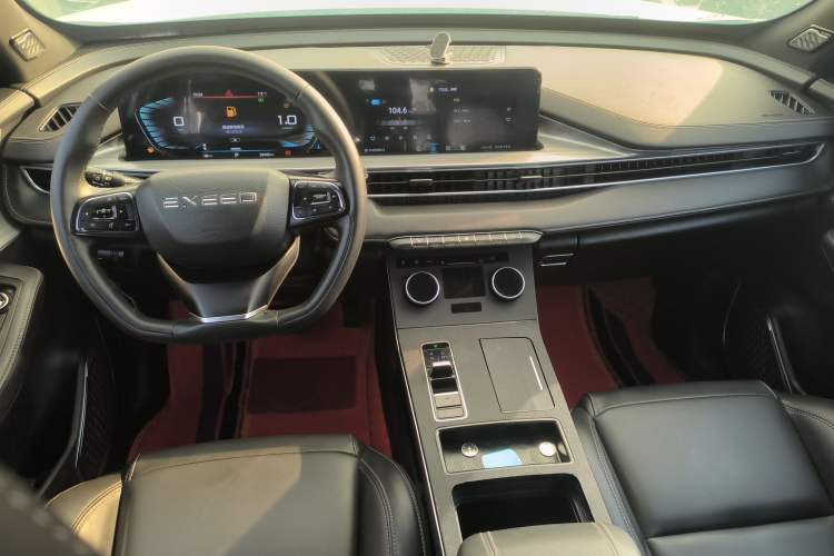 Used EXEED Zhuifeng 2022 Versailles Edition 1.6T DCT Yu Feng Xing Version Interior 2