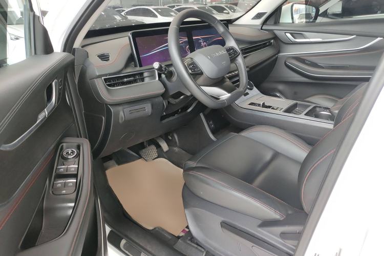 Used EXEED Zhuifeng 2022 Chasing the Waves Edition 1.5T CVT Good Things Peanut Edition Interior 2