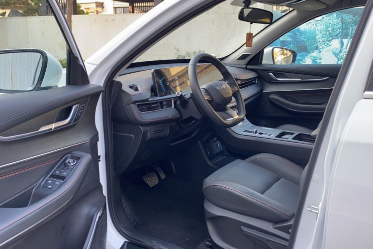 Used EXEED Zhuifeng 2022 Chasing the Waves Edition 1.5T CVT Good Things Peanut Edition Interior 2