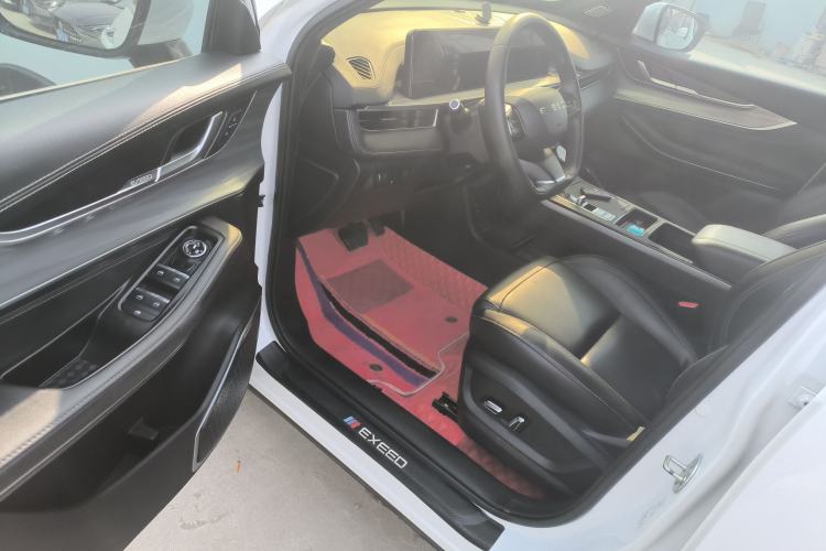 Used EXEED Zhuifeng 2022 Versailles Edition 1.6T DCT Yu Feng Xing Version Interior 3
