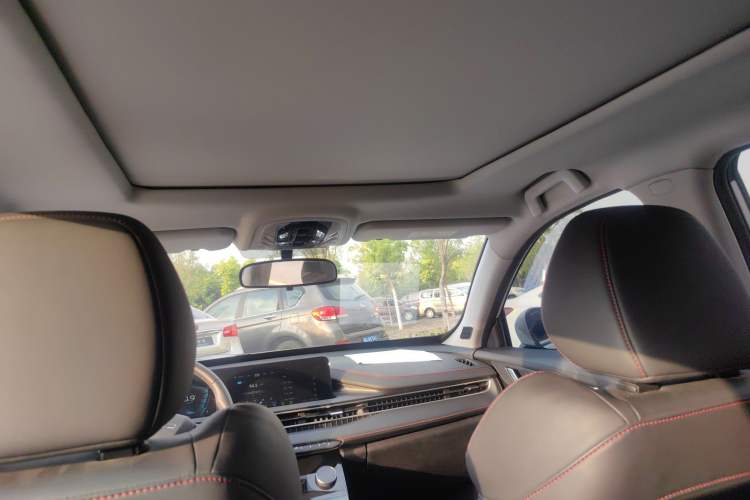 Used EXEED Zhuifeng 2022 Chasing the Waves Edition 1.5T CVT Good Things Peanut Edition Interior 3
