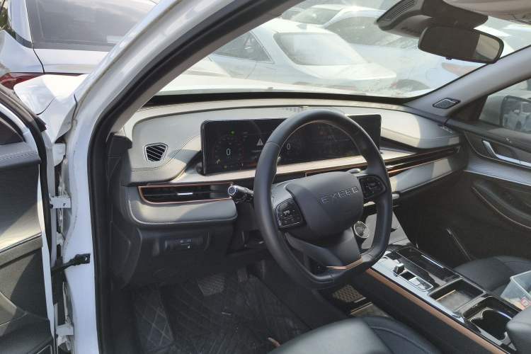 Used EXEED Zhuifeng 2022 Chasing the Waves Edition 1.5T CVT Wind-Chasing Edition Interior 3