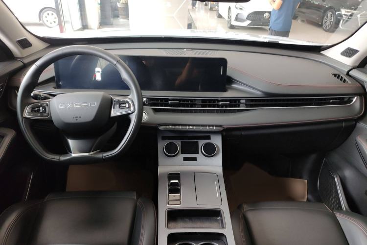 Used EXEED Zhuifeng 2022 Chasing the Waves Edition 1.5T CVT Good Things Peanut Edition Interior 4