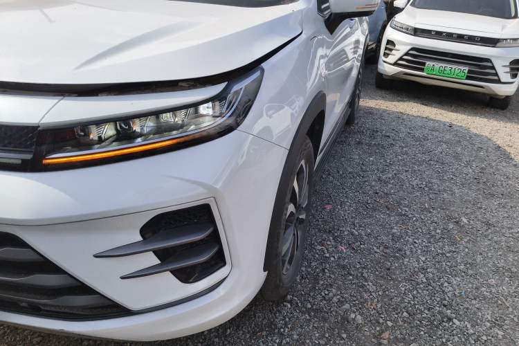 Used EXEED Zhuifeng 2022 Chasing the Waves Edition 1.5T CVT Wind-Chasing Edition Left Front Headlight