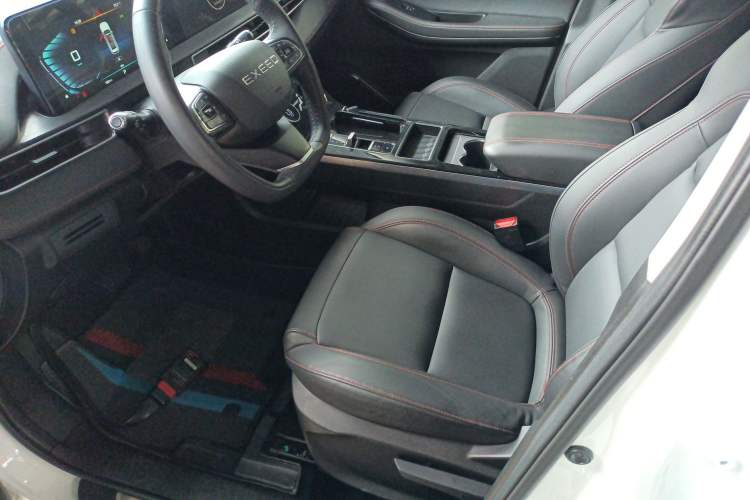 Used EXEED Zhuifeng 2022 Chasing the Waves Edition 1.5T CVT Good Things Peanut Edition Left Front Seat