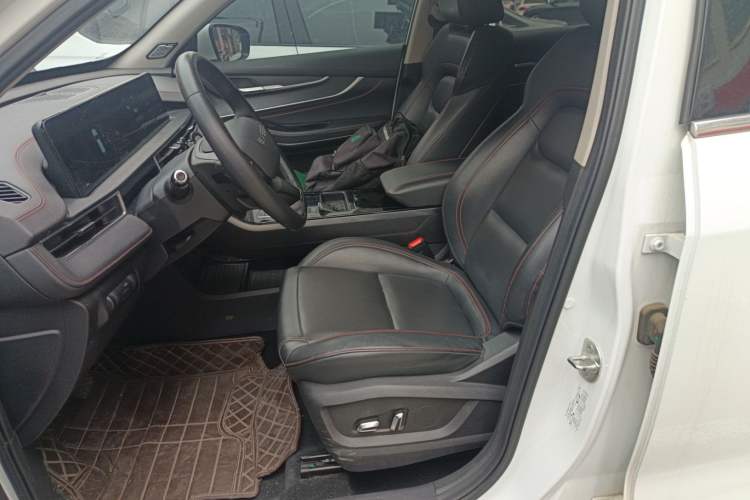 Used EXEED Zhuifeng 2022 Chasing the Waves Edition 1.5T CVT Rising Wind Version Left Front Seat