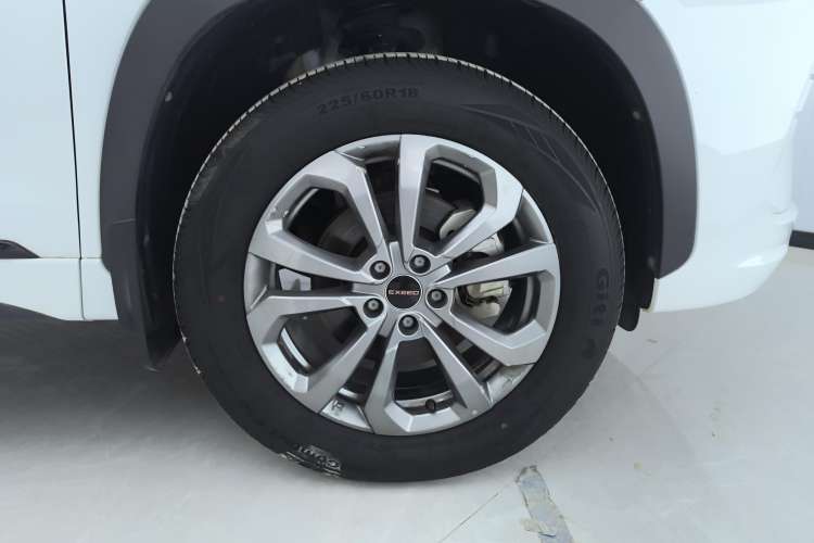 Used EXEED Zhuifeng 2022 Chasing the Waves Edition 1.5T CVT Good Things Peanut Edition Left Front Wheel Hub