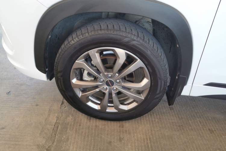 Used EXEED Zhuifeng 2022 Versailles Edition 1.6T DCT Yu Feng Xing Version Left Front Wheel Hub