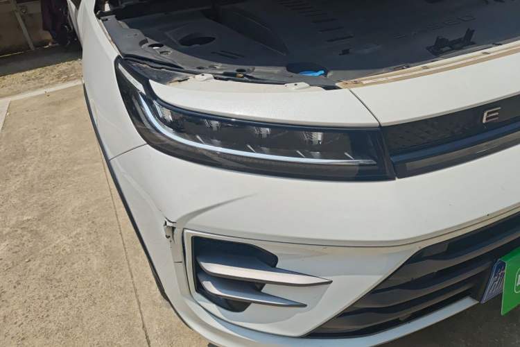 Used EXEED Zhuifeng 2022 Chasing the Waves Edition 1.5T CVT Rising Wind Version Right Front Headlight