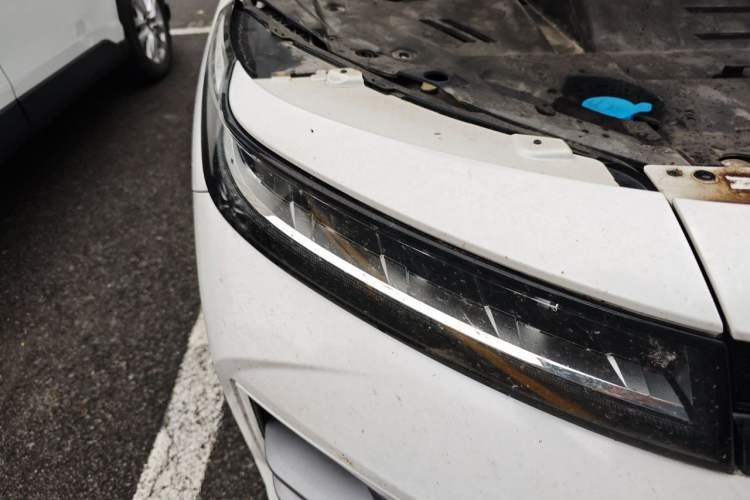 Used EXEED Zhuifeng 2022 Chasing the Waves Edition 1.5T CVT Rising Wind Version Right Front Headlight