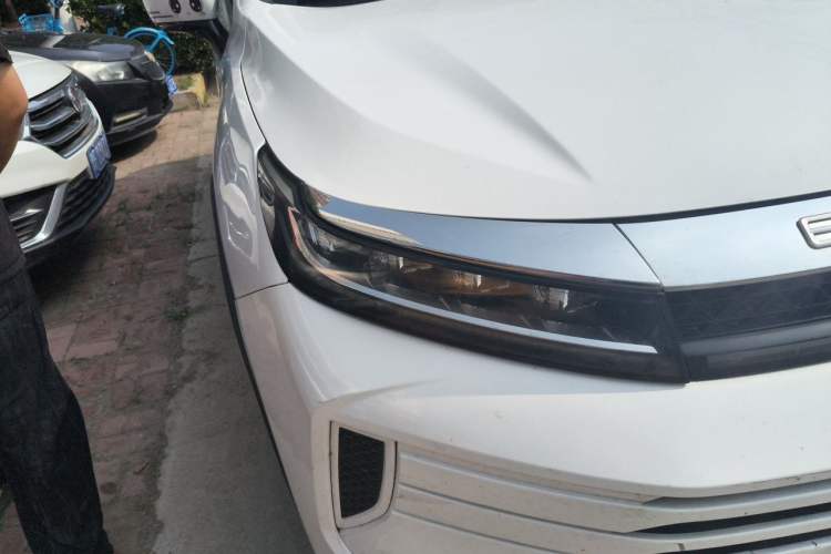 Used EXEED Zhuifeng 2022 Versailles Edition 1.6T DCT Yu Feng Xing Version Right Front Headlight