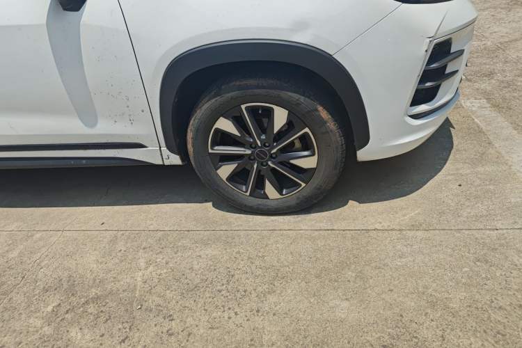 Used EXEED Zhuifeng 2022 Chasing the Waves Edition 1.5T CVT Rising Wind Version Right Front Wheel Hub