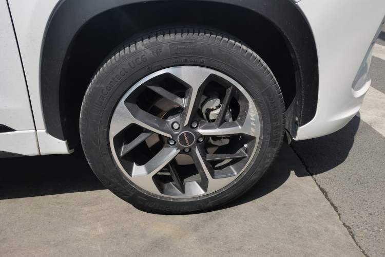 Used EXEED Zhuifeng 2022 Versailles Edition 1.6T DCT Yu Feng Xing Version Right Front Wheel Hub