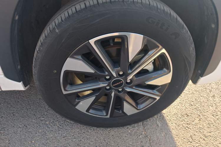 Used EXEED Zhuifeng 2022 Chasing the Waves Edition 1.5T CVT Wind-Chasing Edition Right Front Wheel Hub