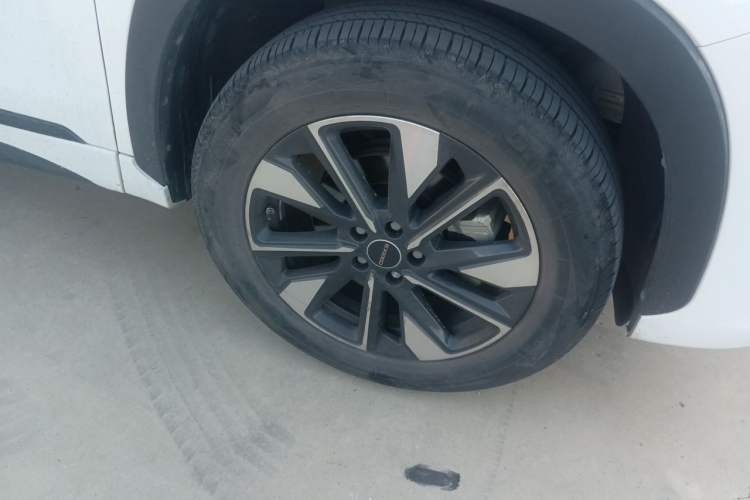 Used EXEED Zhuifeng 2022 Chasing the Waves Edition 1.5T CVT Wind-Chasing Edition Right Front Wheel Hub