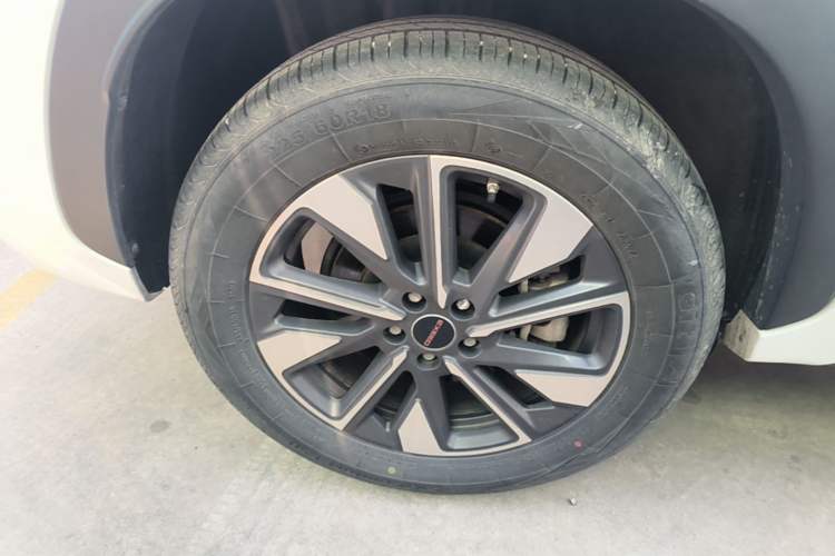 Used EXEED Zhuifeng 2022 Chasing the Waves Edition 1.5T CVT Rising Wind Version Right Rear Wheel Hub