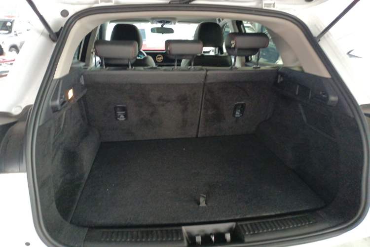 Used EXEED Zhuifeng 2022 Chasing the Waves Edition 1.5T CVT Good Things Peanut Edition Trunk