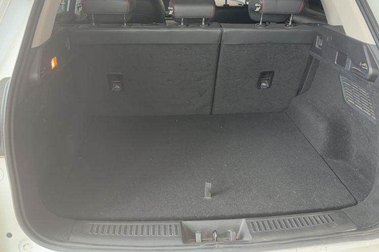 Used EXEED Zhuifeng 2022 Chasing the Waves Edition 1.5T CVT Good Things Peanut Edition Trunk