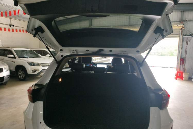 Used EXEED Zhuifeng 2022 Chasing the Waves Edition 1.5T CVT Wind-Chasing Edition Trunk