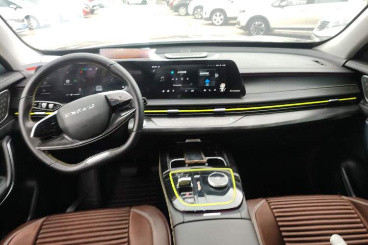 Used EXEED Zhuifeng 2023 1.5T CVT Chufengqi Edition Center Console