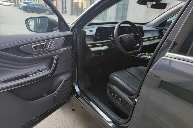 Used EXEED Zhuifeng 2023 2.0T DCT Wind-Blown Edition Driver Seat