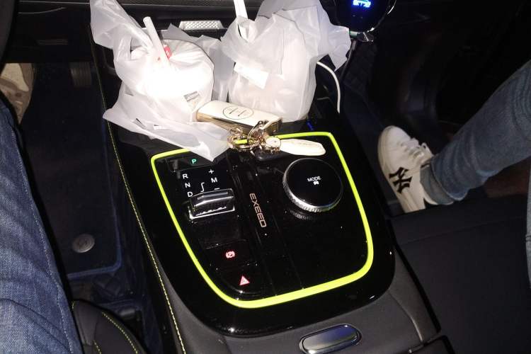 Used EXEED Zhuifeng 2023 1.5T CVT Yufeng Xing Edition Gear Lever