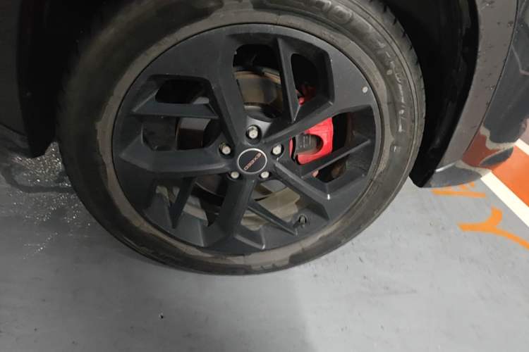 Used EXEED Zhuifeng 2023 1.6T DCT Chufengqi Edition Right Front Wheel Hub