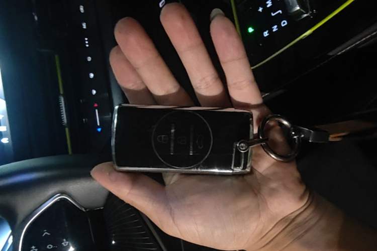 Used EXEED Zhuifeng 2023 1.6T DCT Chufengqi Edition Vehicle Key