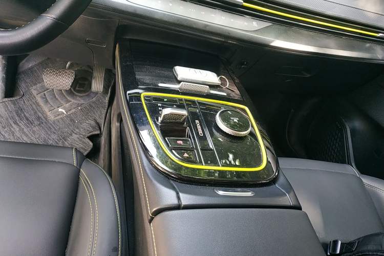 Used EXEED Zhuifeng 2023 1.5T CVT Yufeng Xing Edition Gear Lever