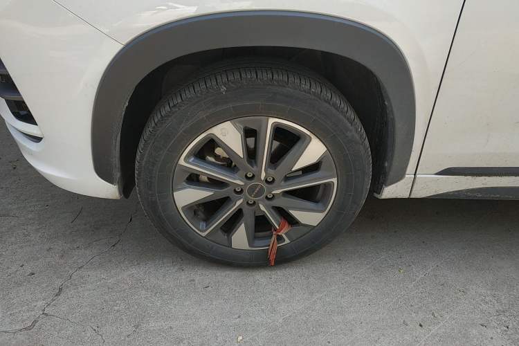 Used EXEED Zhuifeng 2023 1.5T CVT Yufeng Xing Edition Left Front Wheel Hub