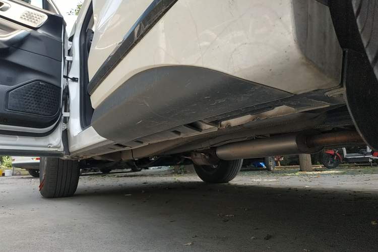 Used EXEED Zhuifeng 2023 1.5T CVT Yufeng Xing Edition Left Side Sill