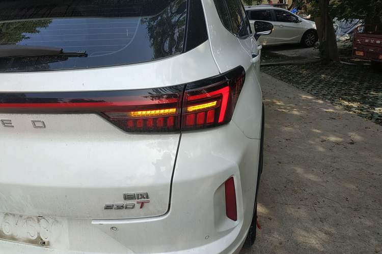 Used EXEED Zhuifeng 2023 1.5T CVT Yufeng Xing Edition Right Rear Taillight