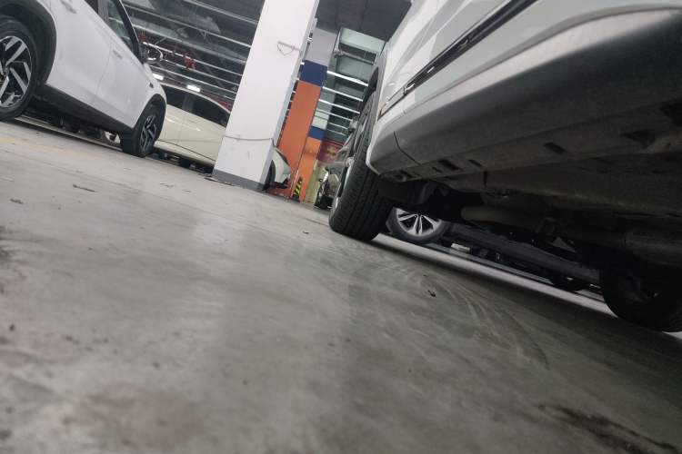 Used EXEED Zhuifeng 2023 1.6T DCT Chufengqi Edition Right Side Sill