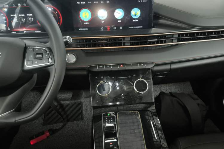 Used EXEED Zhuifeng 2024 1.5T CVT Swift Edition Audio And AC Panel