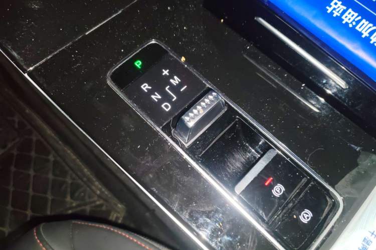Used EXEED Zhuifeng 2024 1.5T CVT Swift Edition Gear Lever