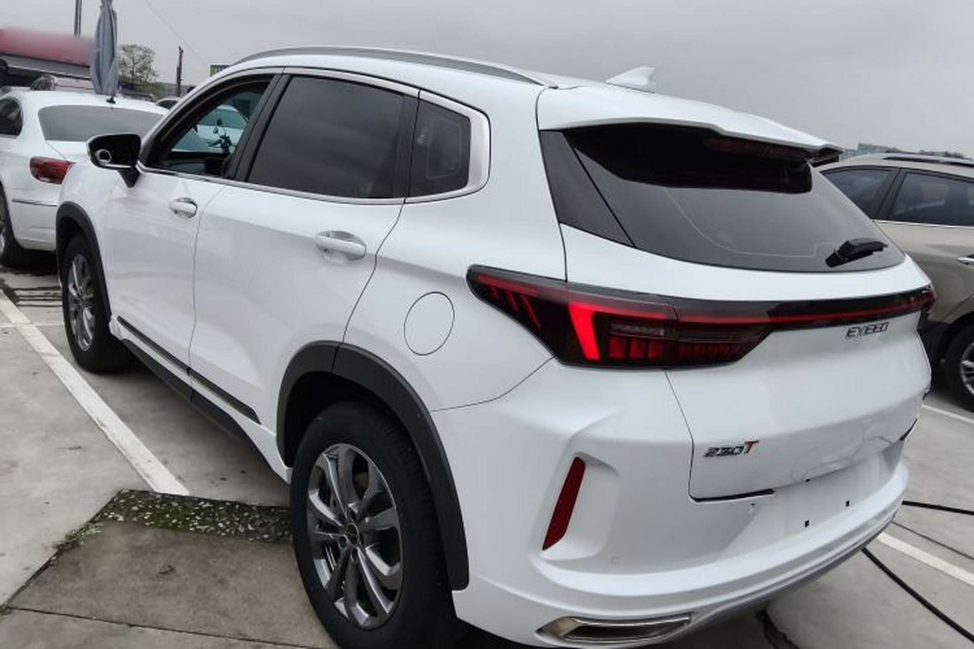 Used EXEED Zhuifeng 2024 1.5T CVT Goodies Peanut Edition Exterior 2
