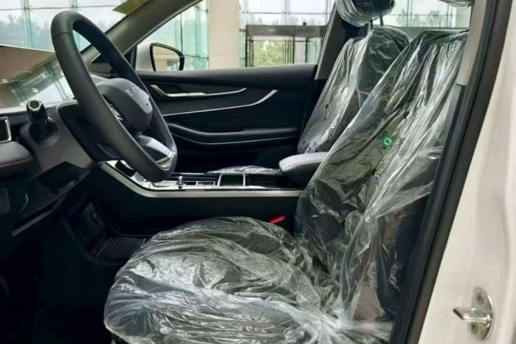 Used EXEED Zhuifeng 2024 1.5T CVT Goodies Peanut Edition Interior 1