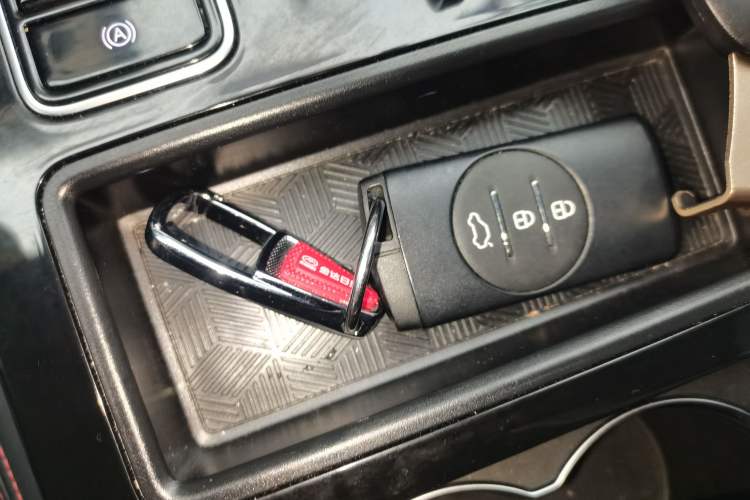 Used EXEED Zhuifeng 2024 1.5T CVT Goodies Peanut Edition Interior 1