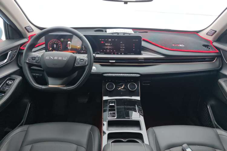 Used EXEED Zhuifeng C-DM 2022 1.5 TCI-DHT 105 km "Chengfeng Qi" Edition Center Console