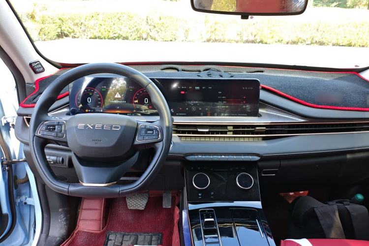 Used EXEED Zhuifeng C-DM 2022 1.5 TCI-DHT 105 km "Chengfeng Qi" Edition Center Console