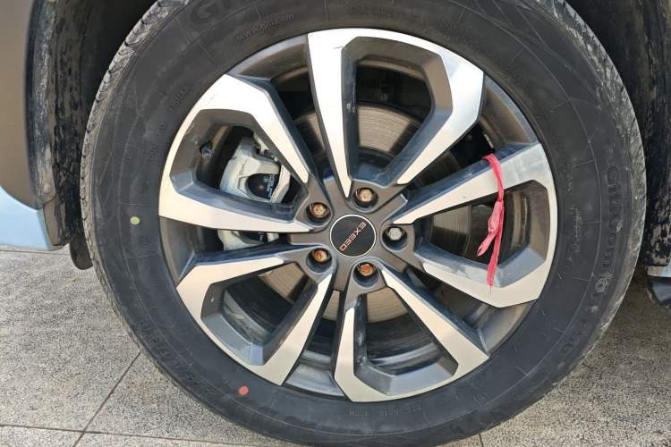 Used EXEED Zhuifeng C-DM 2022 1.5 TCI-DHT 105 km "Chengfeng Qi" Edition Left Front Wheel Hub