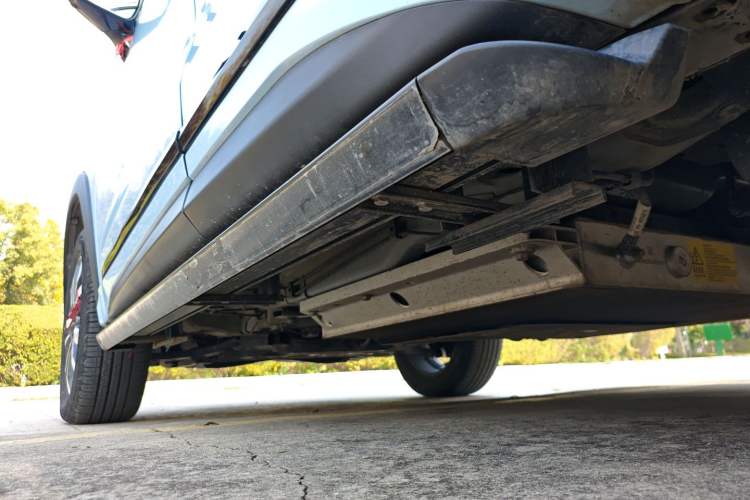 Used EXEED Zhuifeng C-DM 2022 1.5 TCI-DHT 105 km "Chengfeng Qi" Edition Left Side Sill