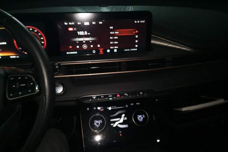 Used EXEED Zhuifeng C-DM 2022 1.5 TCI-DHT 105 km "Chengfeng Qi" Edition Audio And AC Panel