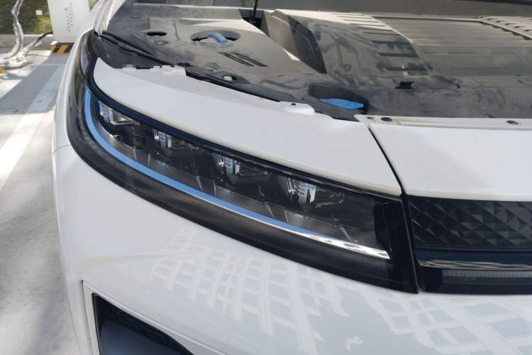 Used EXEED Zhuifeng C-DM 2023 1.5 TCI-DHT 80KM "Chengfengqi" Edition Right Front Headlight