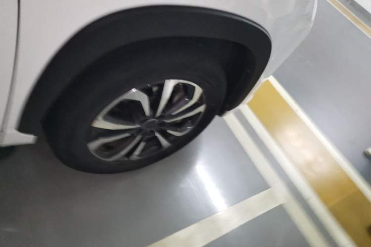 Used EXEED Zhuifeng C-DM 2022 1.5 TCI-DHT 105 km "Chengfeng Qi" Edition Right Front Wheel Hub