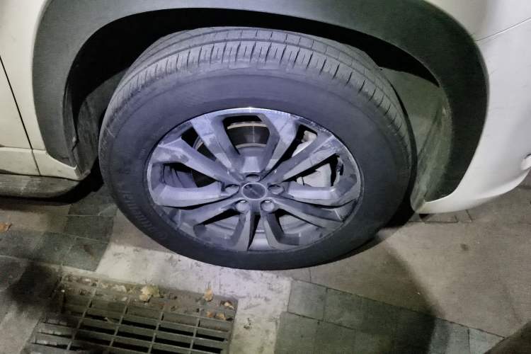 Used EXEED Zhuifeng C-DM 2022 1.5 TCI-DHT 105 km "Chengfeng Qi" Edition Right Front Wheel Hub