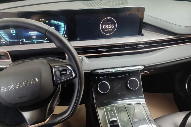 Used EXEED Zhuifeng C-DM 2022 1.5 TCI-DHT 105 km "Chengfeng Qi" Edition Audio And AC Panel