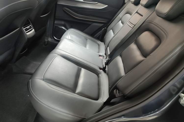 Used EXEED Zhuifeng C-DM 2022 1.5 TCI-DHT 105 km "Chengfeng Qi" Edition Left Rear Seat