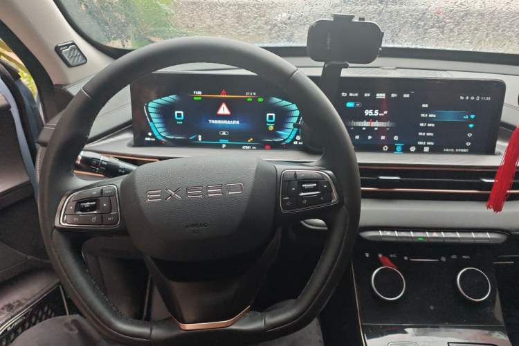 Used EXEED Zhuifeng C-DM 2022 1.5 TCI-DHT 105 km "Chengfeng Qi" Edition Audio And AC Panel